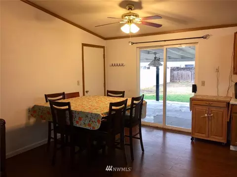 445 E Othello St, Othello, WA 99344 photo 4