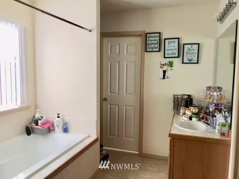 9823 10th Pl W, Everett, WA 98204 photo 16