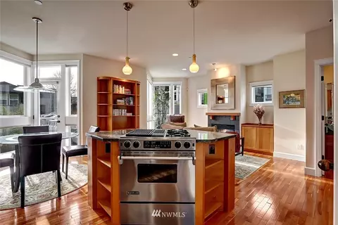 219 24th Ave E, Seattle, WA 98112 photo 9