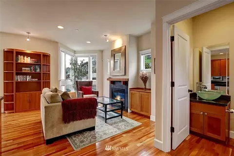 219 24th Ave E, Seattle, WA 98112 photo 7