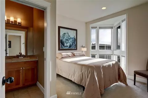 219 24th Ave E, Seattle, WA 98112 photo 13