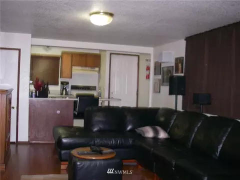 2519 Pine St, Everett, WA 98201 photo 2