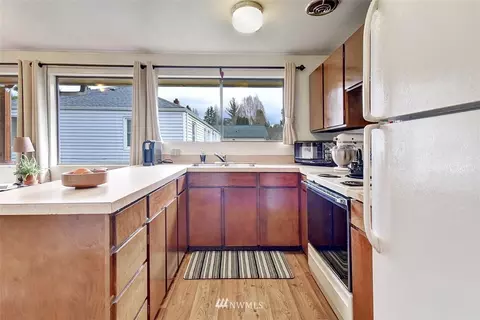10121 NE 186th St, Bothell, WA 98011 photo 20