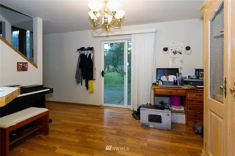 531 Duchess Rd, Bothell, WA 98012 photo 3