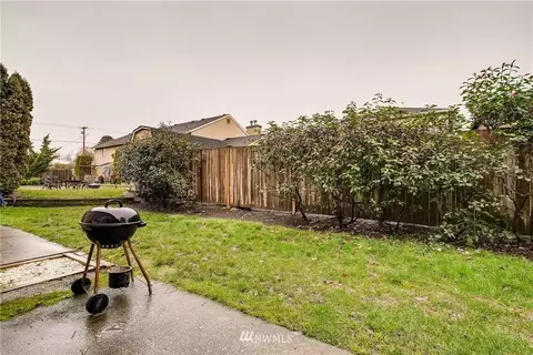 412 Center Rd #B9, Everett, WA 98204 photo 11