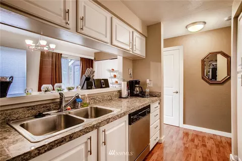 412 Center Rd #B9, Everett, WA 98204 photo 5