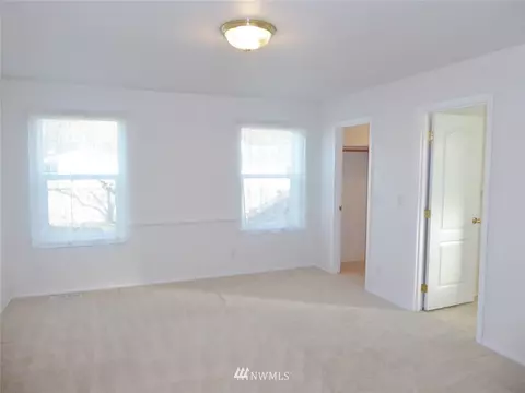 952 E Willow St, Sequim, WA 98382 photo 11