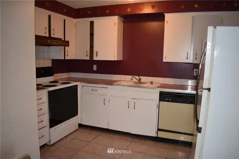 1121 113th St SW, Everett, WA 98204 photo 8