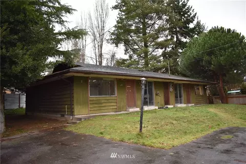 1121 113th St SW, Everett, WA 98204 photo 2