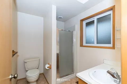 10906 30th Dr SE, Everett, WA 98208 photo 11