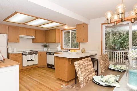 10906 30th Dr SE, Everett, WA 98208 photo 6
