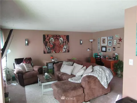 2648 Laukala Pl, Enumclaw, WA 98022 photo 3