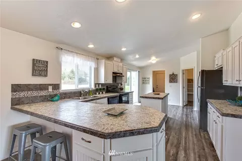 165 Triopha Ln, Sequim, WA 98382 photo 12
