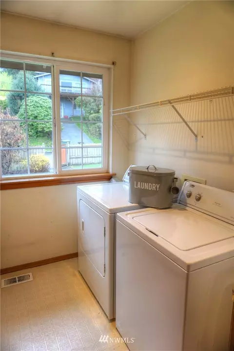 4015 Friday Ave, Everett, WA 98201 photo 17