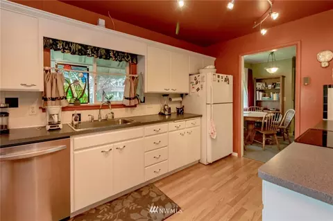 716 E St, Centralia, WA 98531 photo 2
