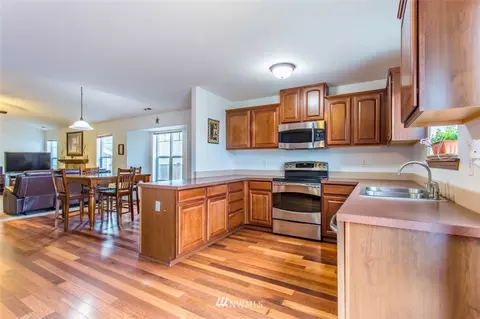 907 Riddell Ave NE, Orting, WA 98360 photo 10