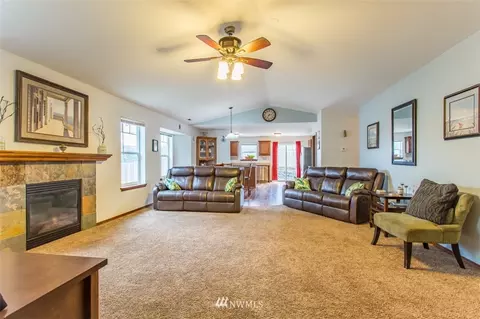 907 Riddell Ave NE, Orting, WA 98360 photo 6