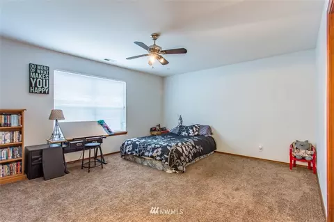 907 Riddell Ave NE, Orting, WA 98360 photo 13