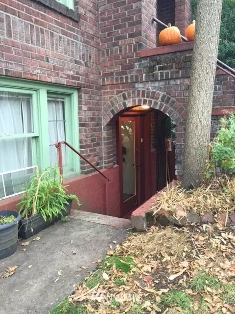 726 10th Ave E, Seattle, WA 98102 photo 6