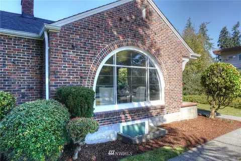 6100 Colby Ave, Everett, WA 98203 photo 4