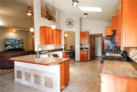 20714 68th Ave E, Spanaway, WA 98387 photo 10