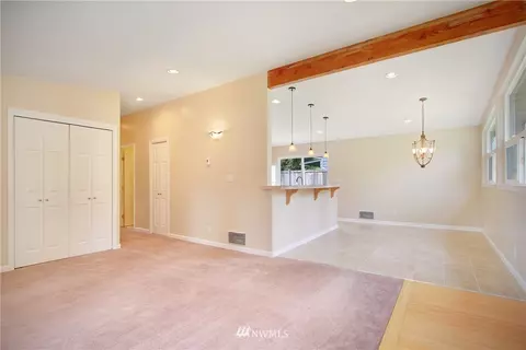 28 224th St SW, Bothell, WA 98021 photo 2
