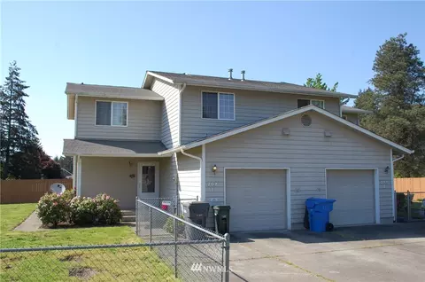 207 Silver Ln SE, Orting, WA 98360 photo 1
