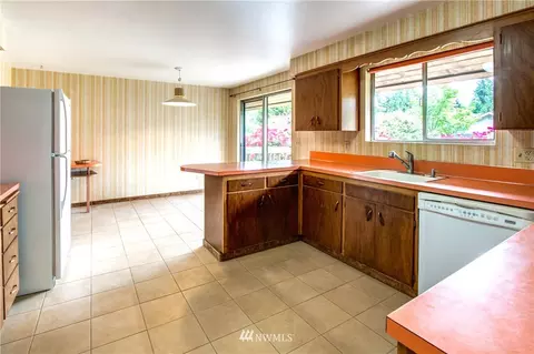 4835 W Glenhaven Dr, Everett, WA 98203 photo 6