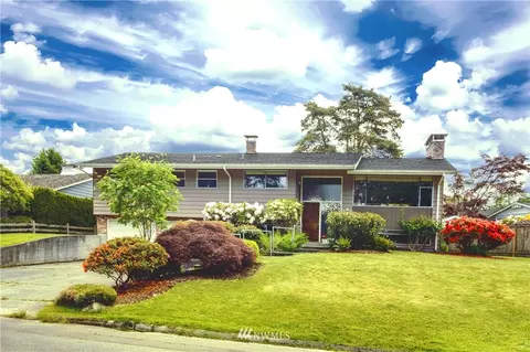 4835 W Glenhaven Dr, Everett, WA 98203 photo 1