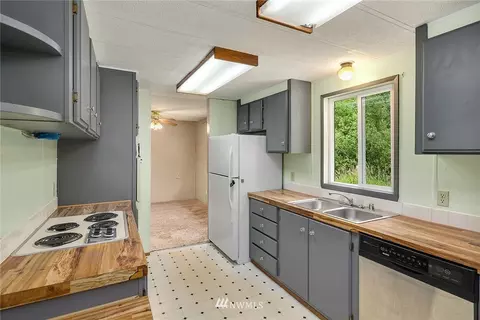 27320 SE Mud Mountain Rd, Enumclaw, WA 98022 photo 9