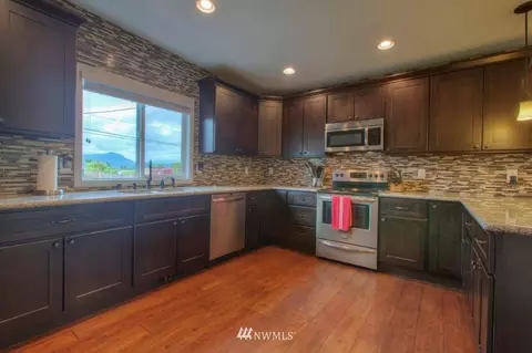 820 Semanski St, Enumclaw, WA 98022 photo 9