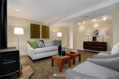 2271 E Howe St, Seattle, WA 98112 photo 16