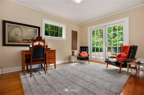 2271 E Howe St, Seattle, WA 98112 photo 9