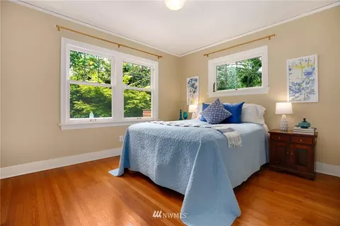 2271 E Howe St, Seattle, WA 98112 photo 11