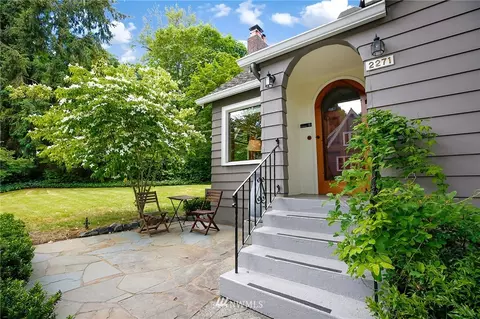 2271 E Howe St, Seattle, WA 98112 photo 25
