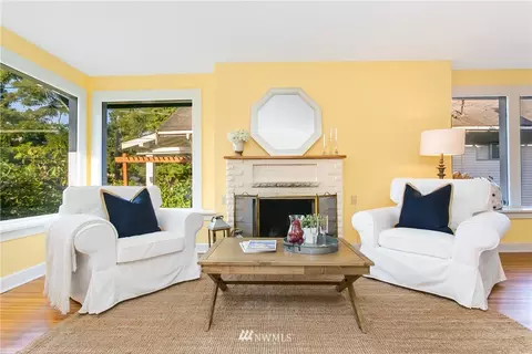 731 N 68th Ave, Seattle, WA 98103 photo 10