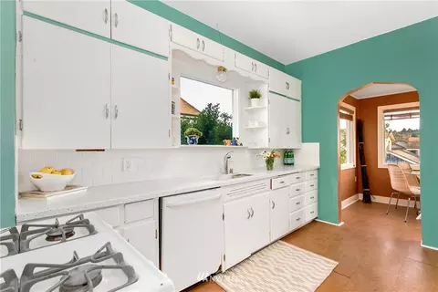 731 N 68th Ave, Seattle, WA 98103 photo 7