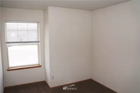 414 Corrin Ave NW, Orting, WA 98360 photo 17