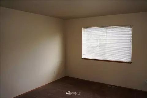 414 Corrin Ave NW, Orting, WA 98360 photo 11