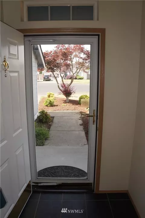 414 Corrin Ave NW, Orting, WA 98360 photo 4