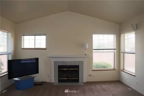 414 Corrin Ave NW, Orting, WA 98360 photo 9