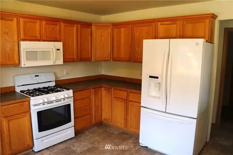 414 Corrin Ave NW, Orting, WA 98360 photo 7
