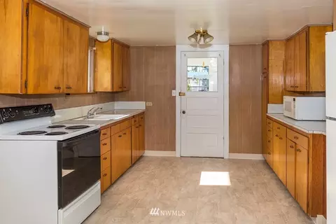 106 6th St, Sultan, WA 98294 photo 7