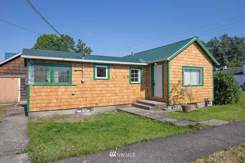 106 6th St, Sultan, WA 98294 photo 2