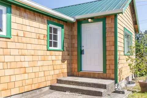 106 6th St, Sultan, WA 98294 photo 1