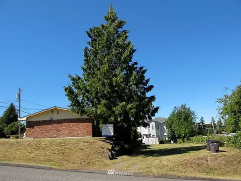 4827 Vesper Dr, Everett, WA 98203 photo 4