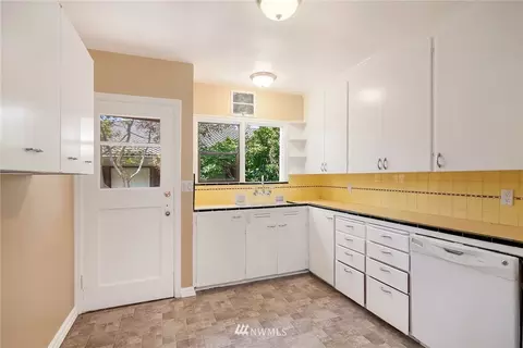 1117 Pacific Ave, Everett, WA 98201 photo 11