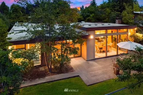 2411 38th Ave E, Seattle, WA 98112 photo 2