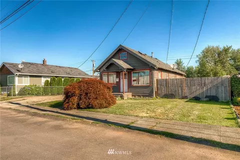 363 Rainier Ave, Enumclaw, WA 98022 photo 2