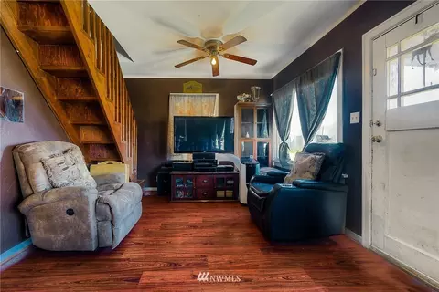 363 Rainier Ave, Enumclaw, WA 98022 photo 5